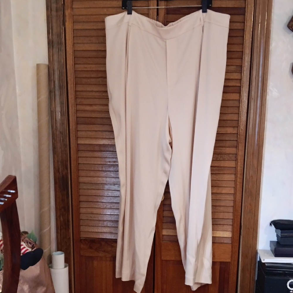Vince Cream Trousers with Relaxed Fit and Elastic Waistband